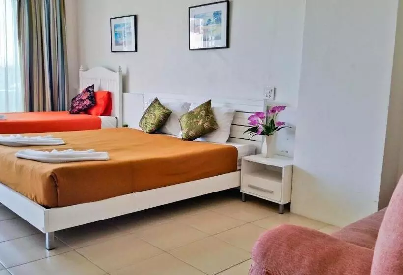 Fotos del hotel Ben's House:  15