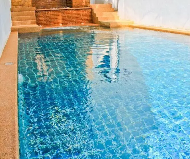 Fotos del hotel Ben's House:  9