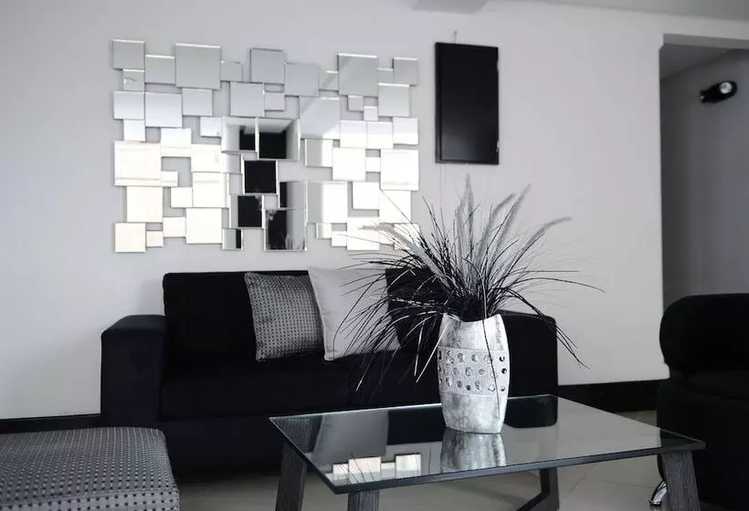 Fotos del hotel El Portón De San Joaquin:  2