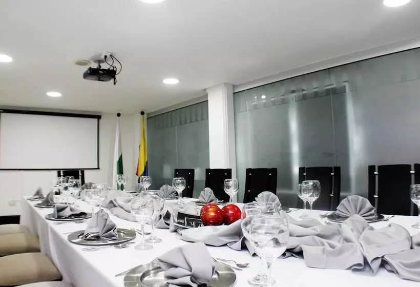 Fotos del hotel El Portón De San Joaquin:  13