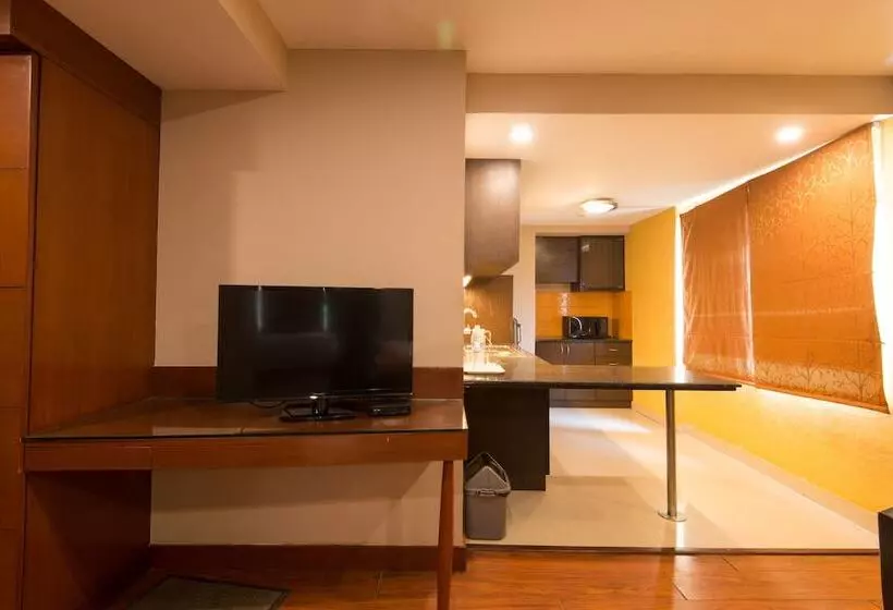 Fotos del hotel Fabhotel Santhome Inn:  2