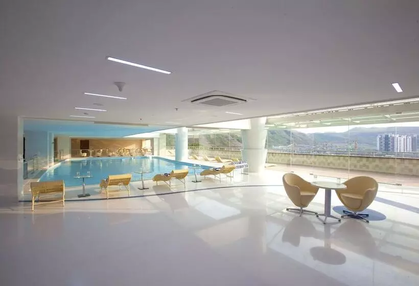 Fotos del hotel United21 The Grand:  8