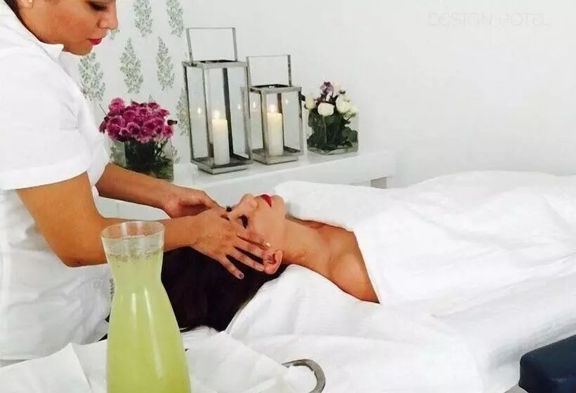 Fotos del hotel Es Design:  4