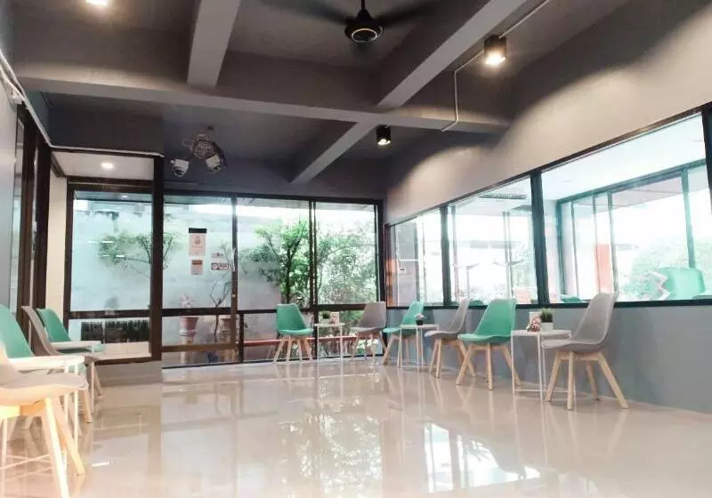 Fotos del hotel Beerapan:  2