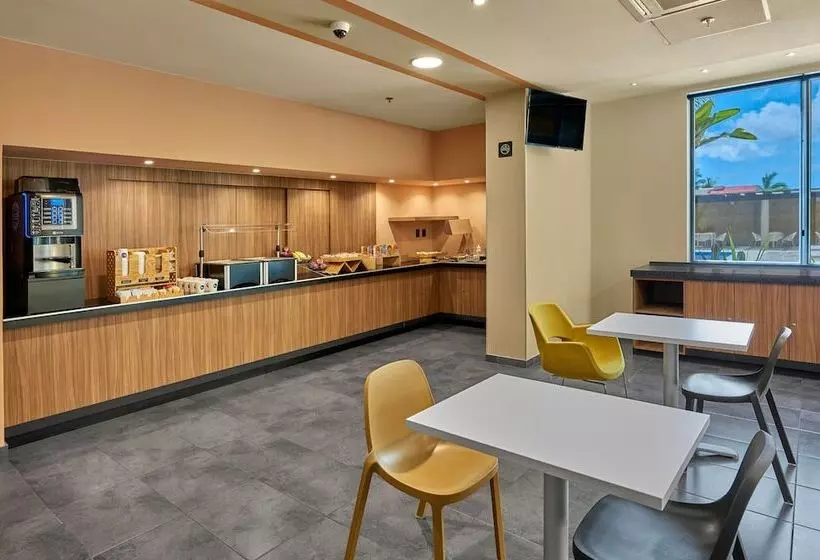 Fotos del hotel City Express Plus Cabo San Lucas:  23