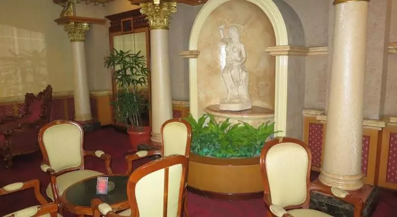 Fotos del hotel Gajahmada Graha:  3