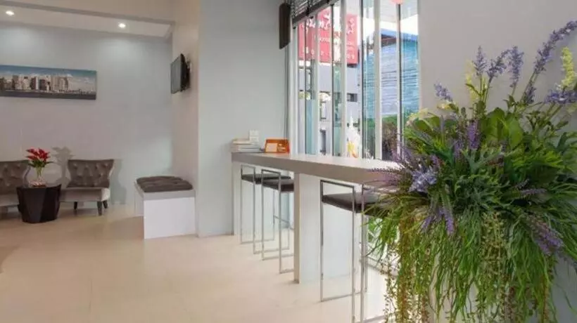 Fotos del hotel Soontree House:  11