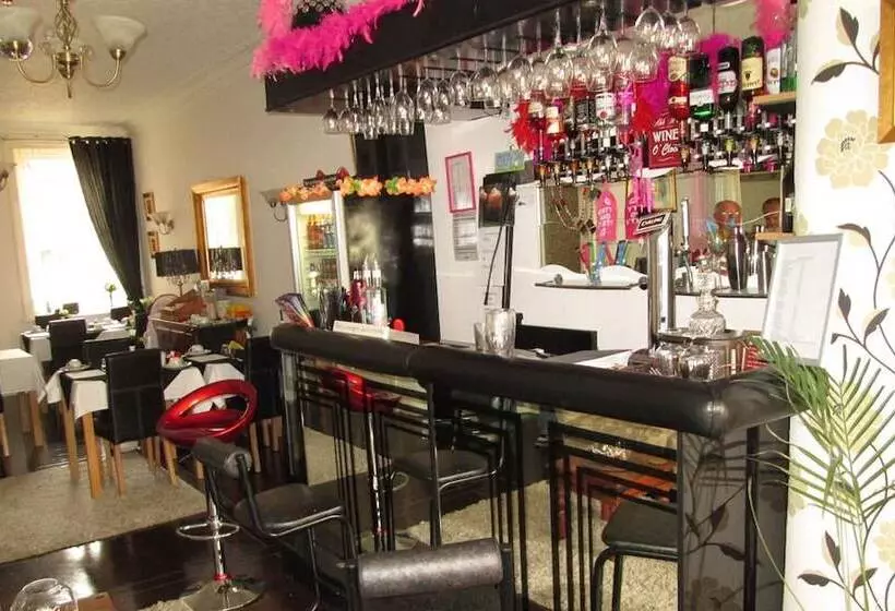 Fotos del hotel The Garnett:  4