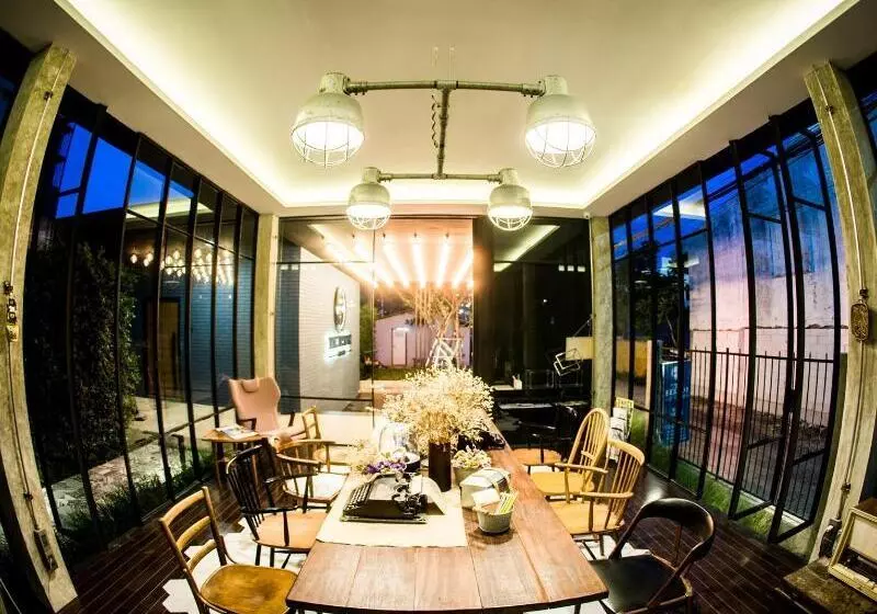 Fotos del hotel The Restro:  7