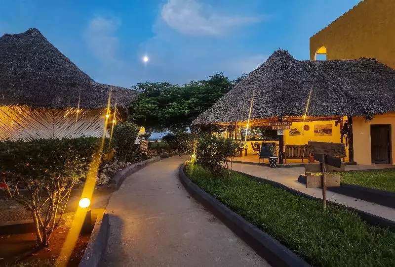 Fotos del hotel Reef & Beach Resort:  25