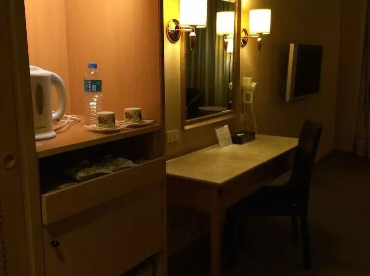 Fotos del hotel All Fun Business:  8