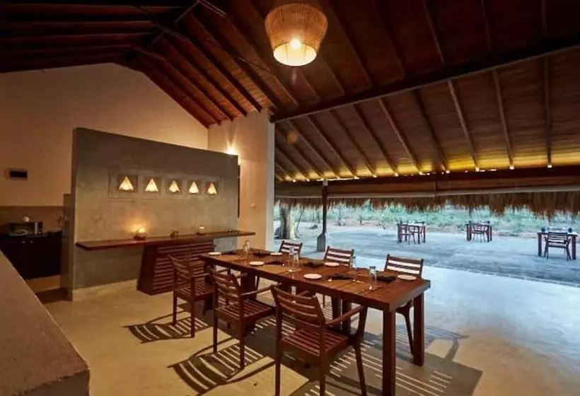 Fotos del hotel Koragaha Lodge:  10