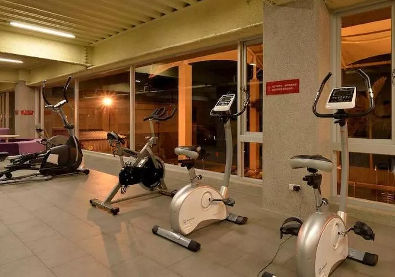 Fotos del hotel The Sun Hot Spring & Resort:  11