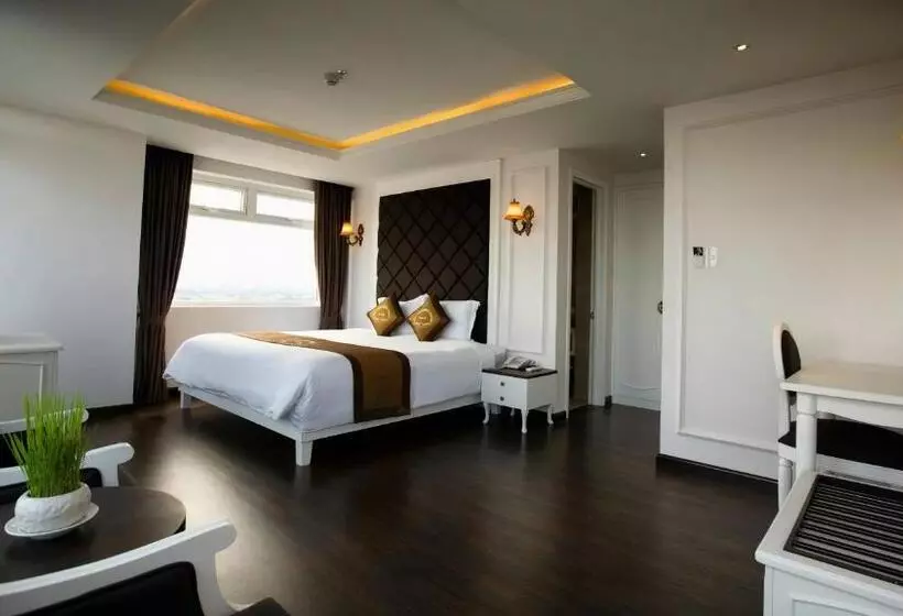 Sea Phoenix  Da Nang