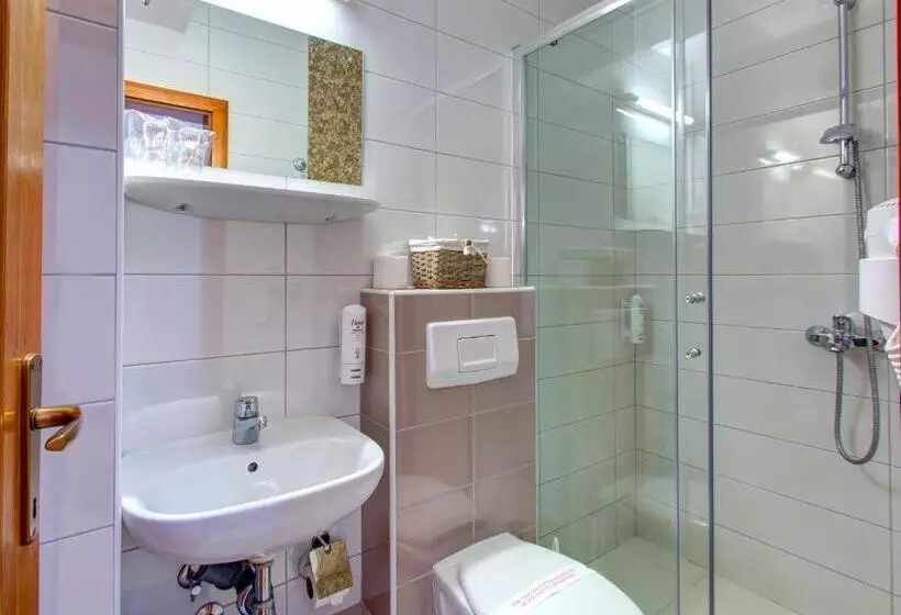 Fotos del hotel Almira:  8