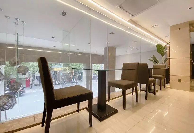 Fotos del hotel The Luxe:  12