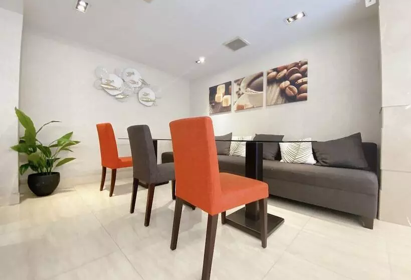 Fotos del hotel The Luxe:  3