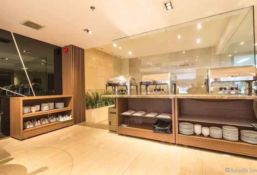 Fotos del hotel The Luxe:  4