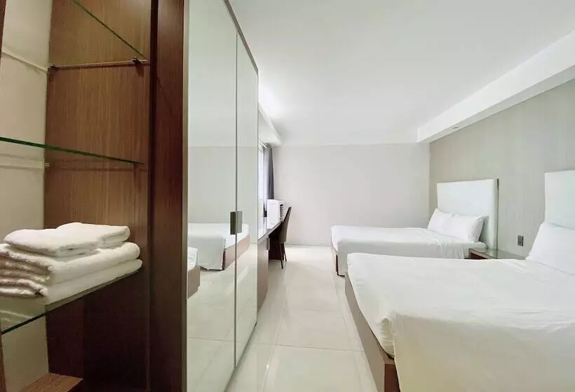 Fotos del hotel The Luxe:  20