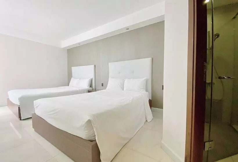 Fotos del hotel The Luxe:  2