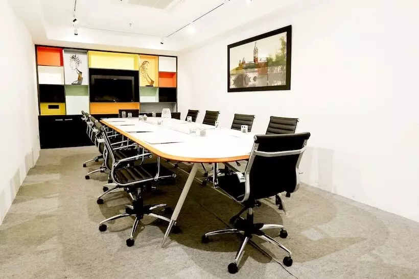 Fotos del hotel Zone By The Park, Orr, Chennai:  4