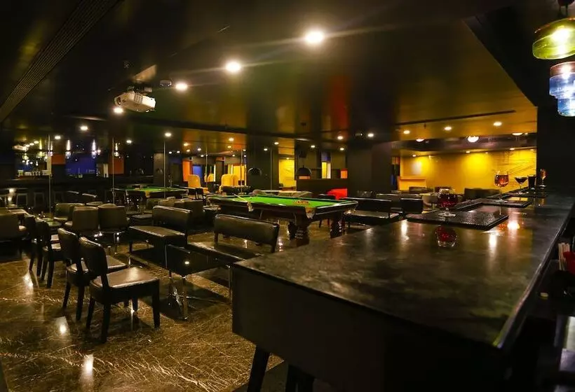 Fotos del hotel Zone By The Park, Orr, Chennai:  12