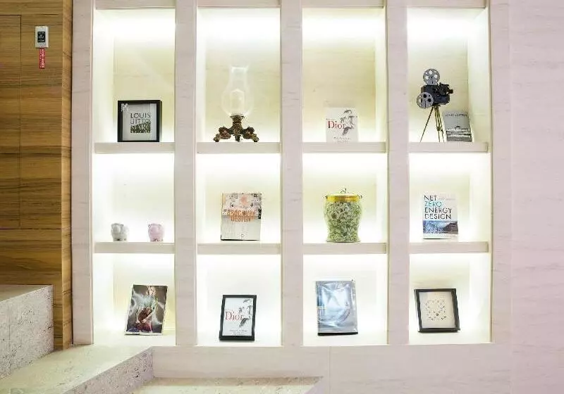 Fotos del hotel Amici Hotel Six Star Hostel:  5