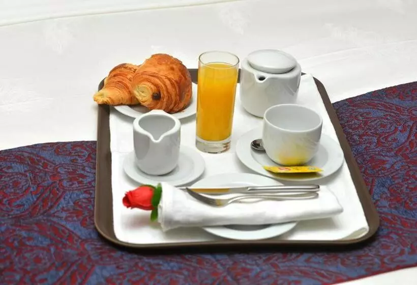 Fotos del hotel Hôtel Fleur De Lys Plateau:  11