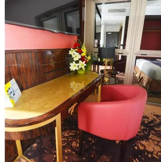 Fotos del hotel Hôtel Fleur De Lys Plateau:  2