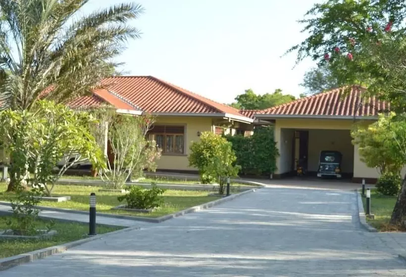 Fotos del hotel Lake View Bungalow Yala:  4