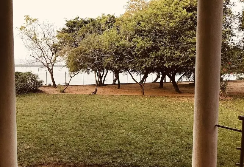 Fotos del hotel Lake View Bungalow Yala:  8