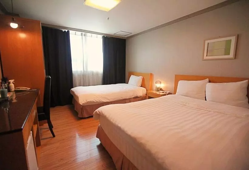 Fotos del hotel Changwon At Business:  21