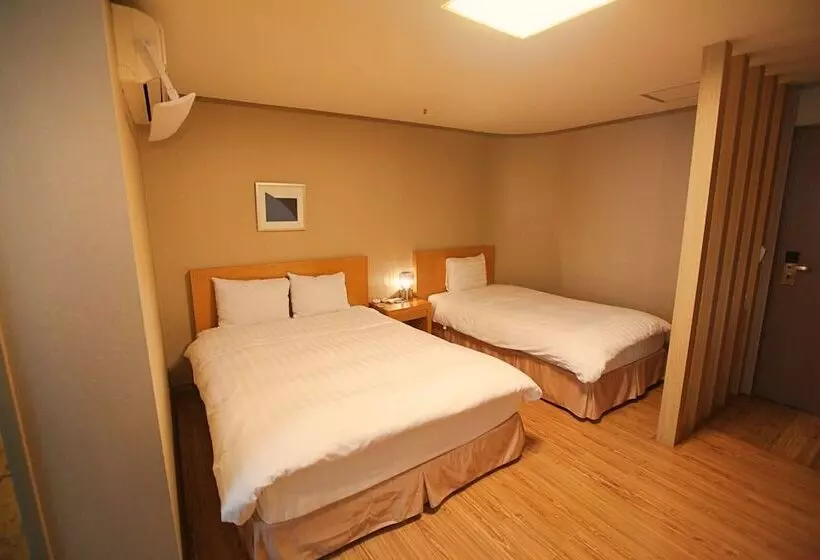 Fotos del hotel Changwon At Business:  11