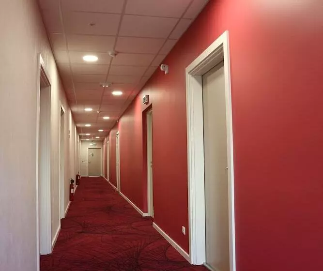 Fotos del hotel The Originals Westlodge Dardilly Lyon Nord:  4