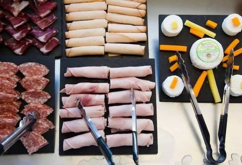 Fotos del hotel The Originals Westlodge Dardilly Lyon Nord:  5