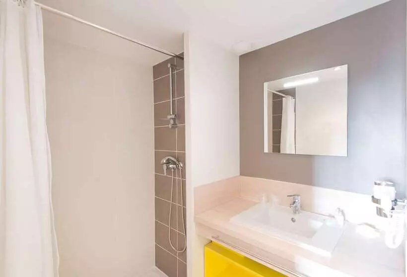 Fotos del hotel The Originals Westlodge Dardilly Lyon Nord:  9