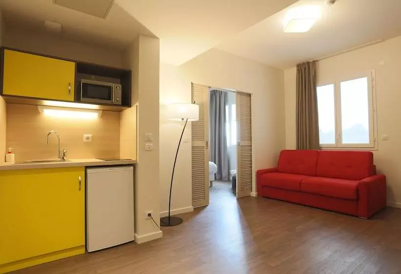 Fotos del hotel The Originals Westlodge Dardilly Lyon Nord:  23