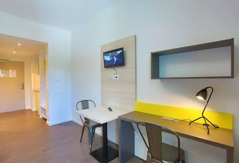 Fotos del hotel The Originals Westlodge Dardilly Lyon Nord:  11