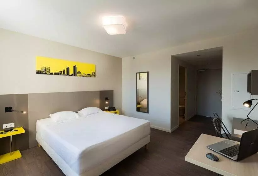 Fotos del hotel The Originals Westlodge Dardilly Lyon Nord:  2