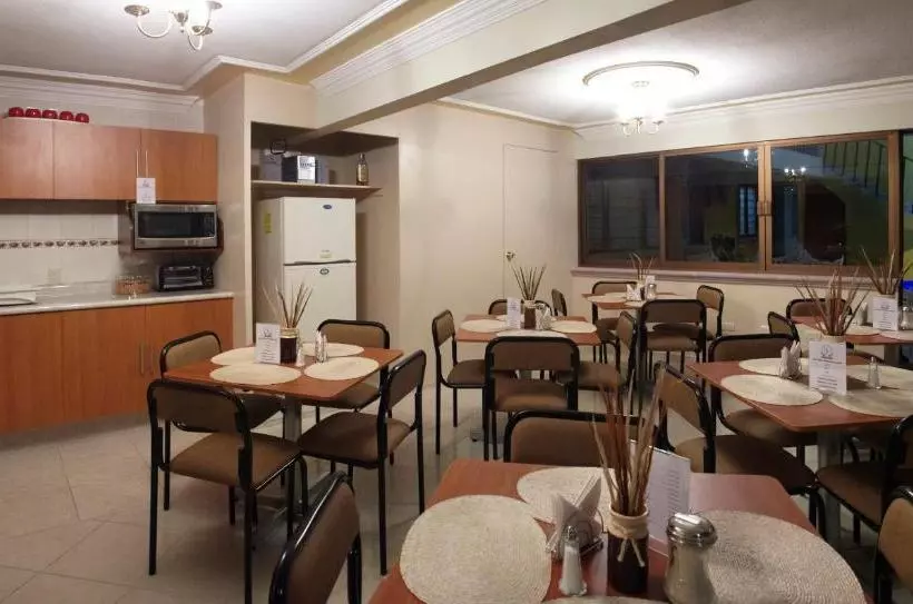 Fotos del hotel Rincon Tarasco:  3