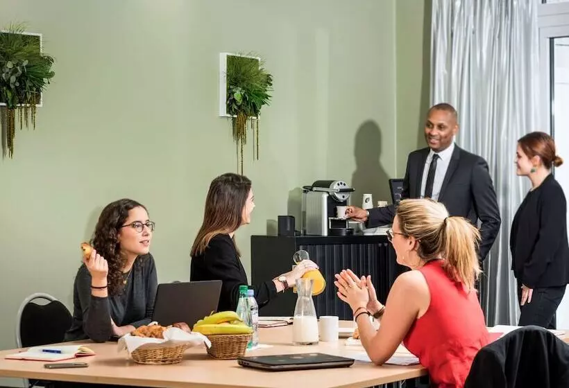 Fotos del hotel Apart Adagio Access La Défense Puteaux:  17