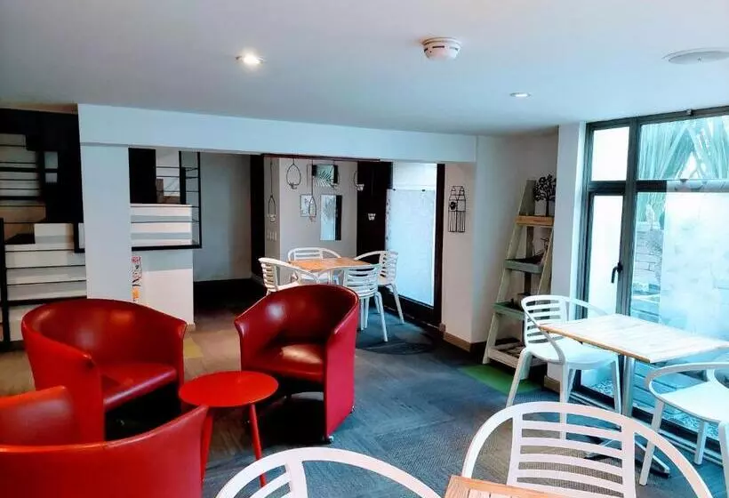 Fotos del hotel Viaggio Teleport City Suites:  2