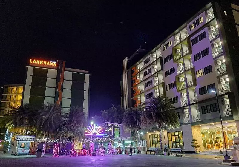 Lakkhana Poolside Resort