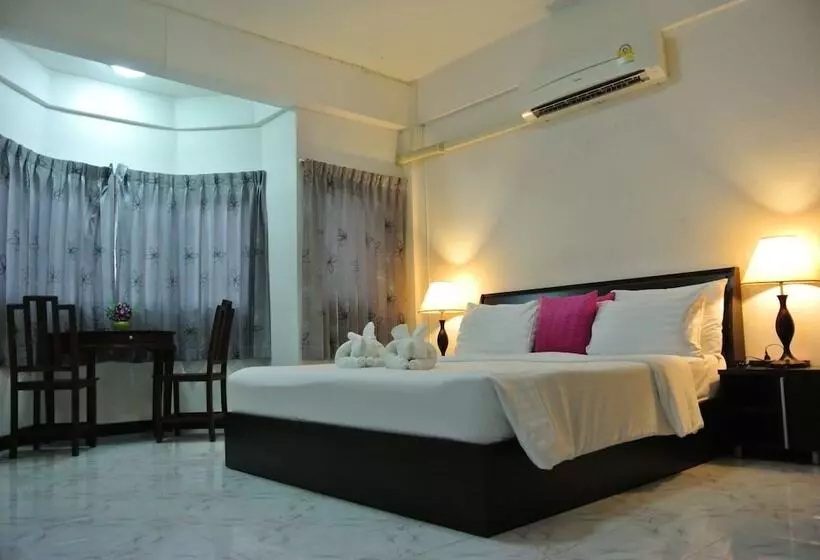 Fotos del hotel Karon Sunshine Guesthouse & Bar:  10