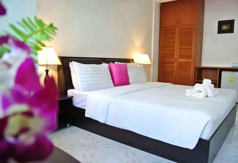 Fotos del hotel Karon Sunshine Guesthouse & Bar:  11