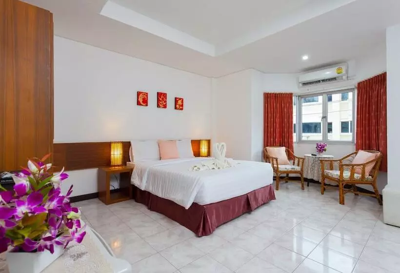 Fotos del hotel Karon Sunshine Guesthouse & Bar:  8