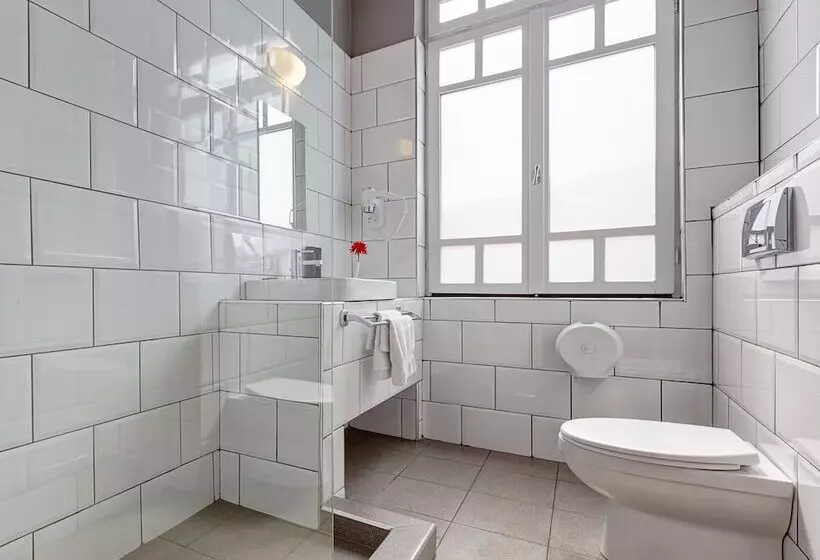 Fotos del hotel Colors Central Ladadika:  5