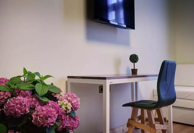 Fotos del hotel Colors Central Ladadika:  7