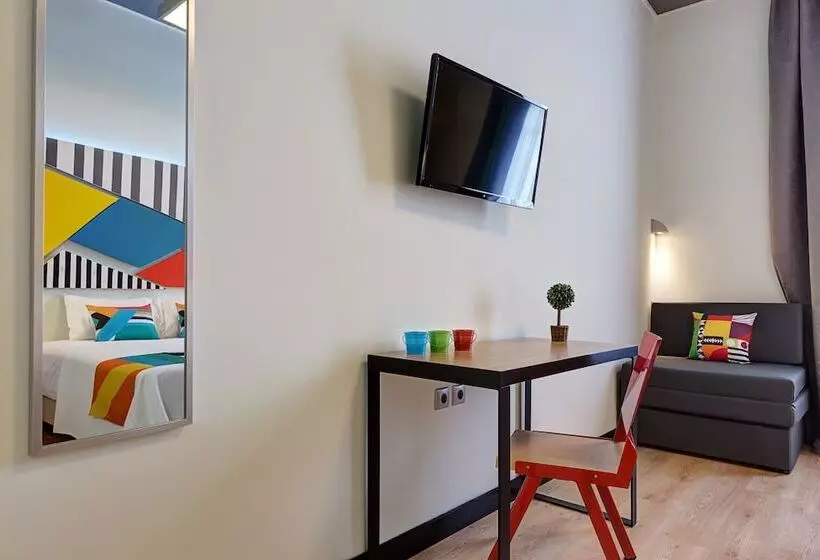 Fotos del hotel Colors Central Ladadika:  8