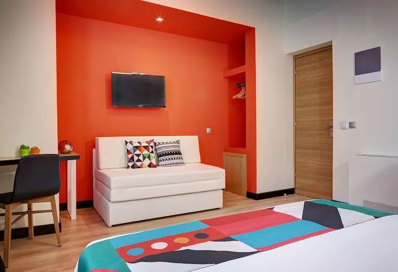 Fotos del hotel Colors Central Ladadika:  2